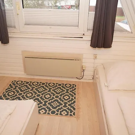 Zeltdachhaus Fuer Ganze Familie Holiday home