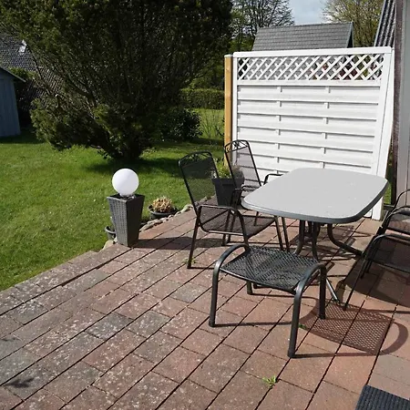 Zeltdachhaus Fuer Ganze Familie Dom wakacyjny *